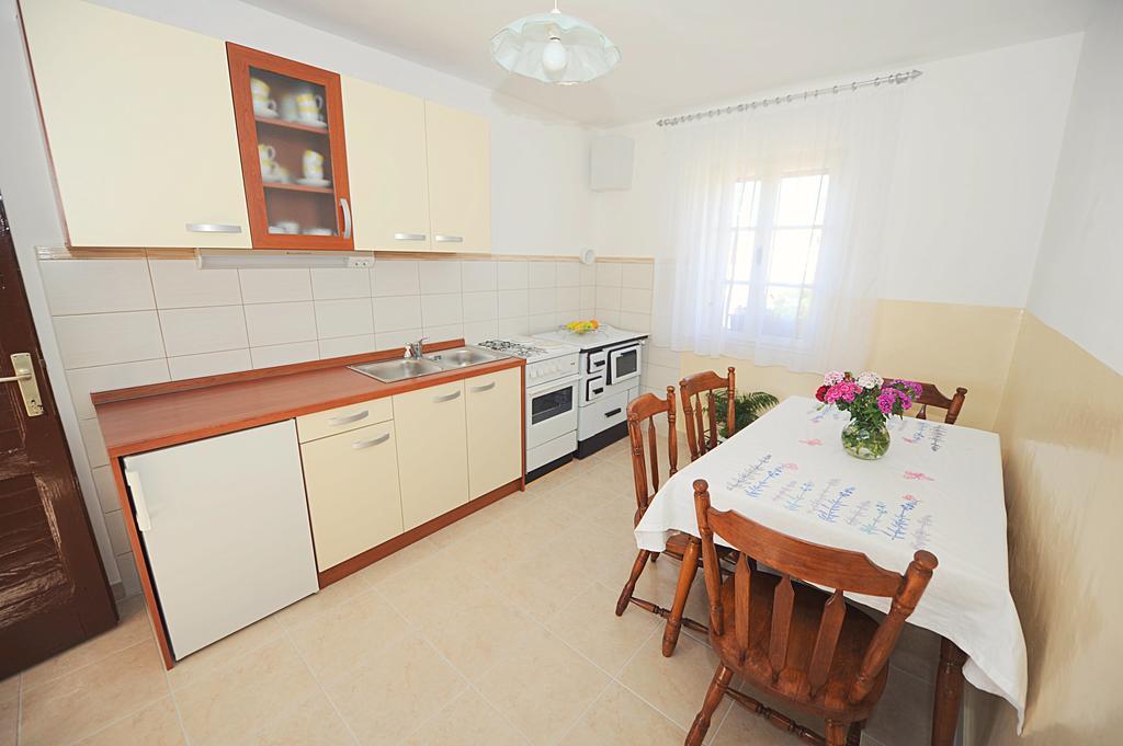 Apartment Karla Jadrtovac Номер фото